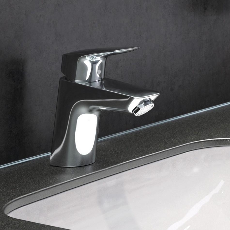 Смеситель для умывальника 70 см Hansgrohe Logis 71070000